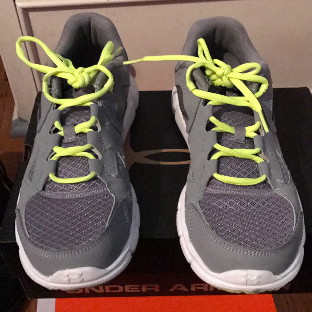 UnderArmour Sneakers